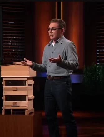 Matt Reed appearing on Shark Tank, Season 6